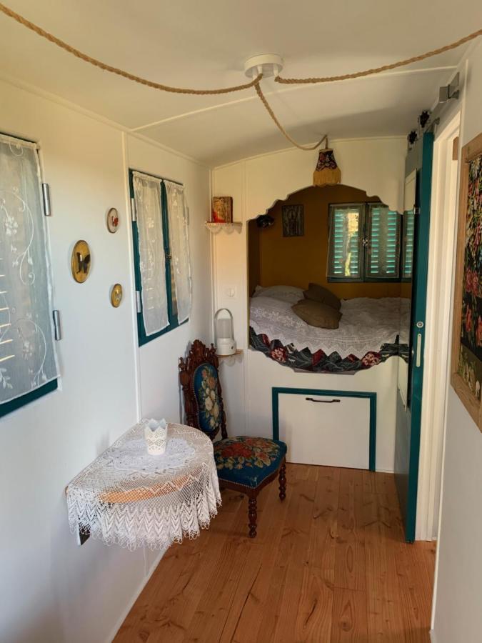 La Chambre D'Apolline Grambois Exteriér fotografie